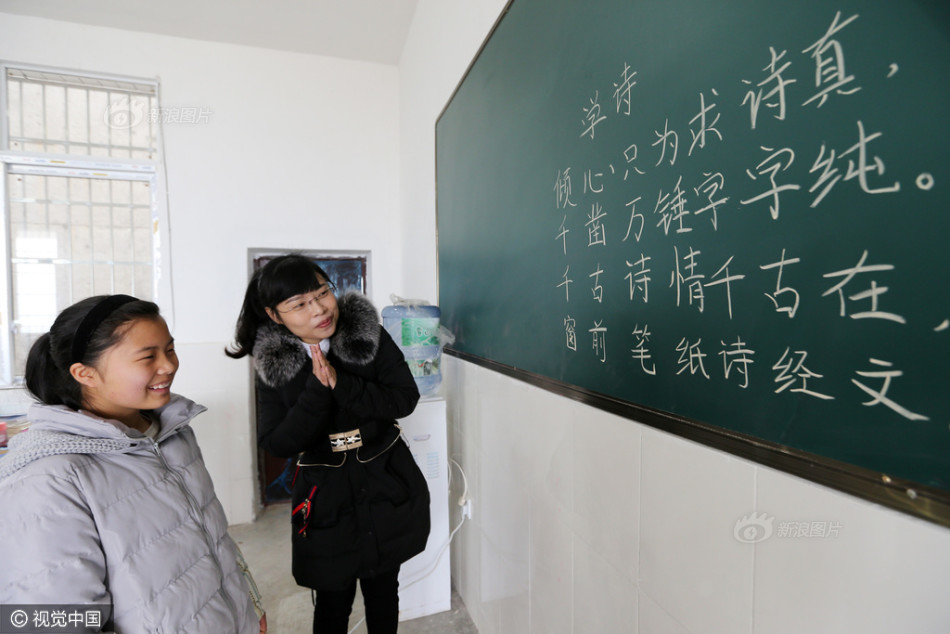 瑜伽少妇裸体饱满挺拔