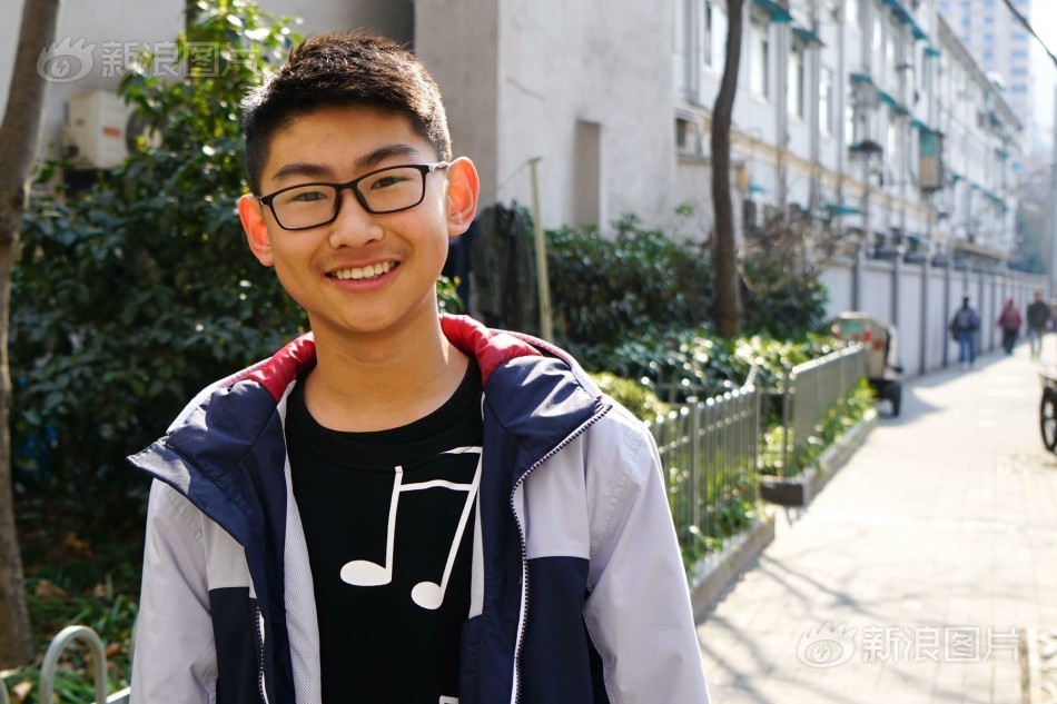 中国帅小伙同性男男裸交