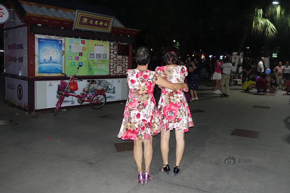 乌克兰裸体美女性爱片