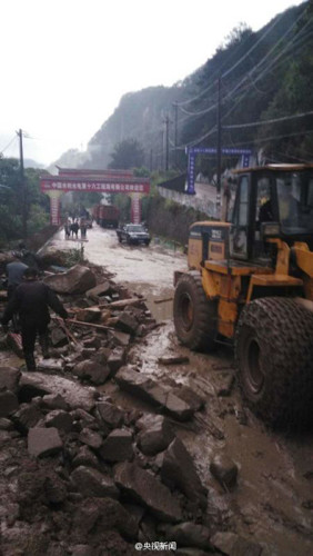 福建三明在建工地发生山体滑坡30人被埋