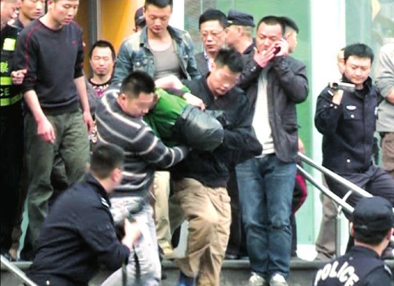 科林董事长张成锁资料