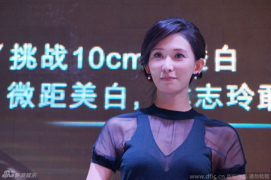 QQ飞车星秀主播志鸿的电台里面有没有小学生