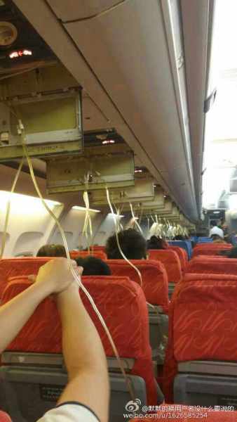 @默默的换用户名没什么要说的泰国普吉岛飞成都ox682航班迫降昆明
