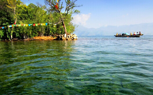 成都到泸沽湖飞机