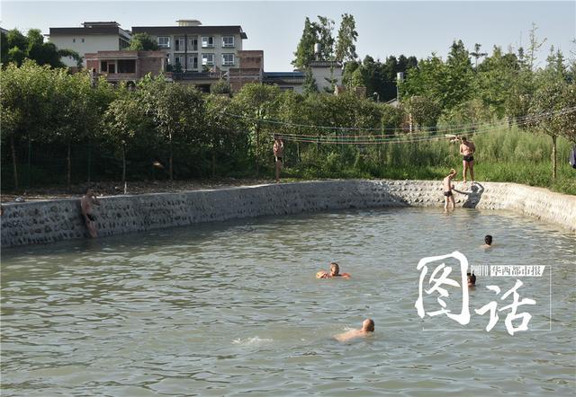 泉水镇人口_泉水镇(3)