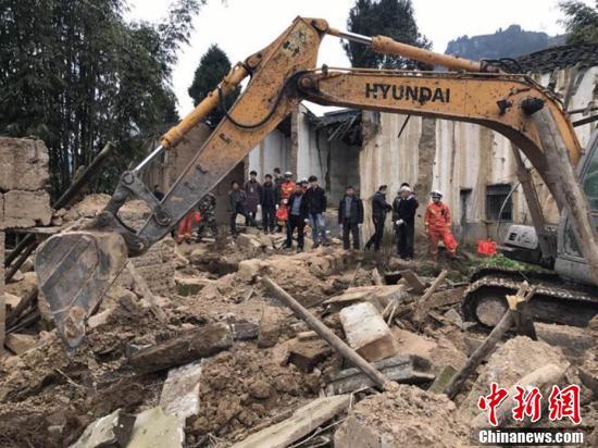 四川南江县人口_南江大峡谷欢迎千车万人游贵阳-黄果树景区官方网站 黄果树(2)