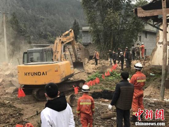 四川南江县人口_南江大峡谷欢迎千车万人游贵阳-黄果树景区官方网站 黄果树(2)