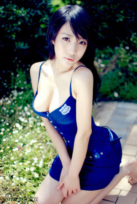 小訫内衣_数码美眉喷血写真(2)