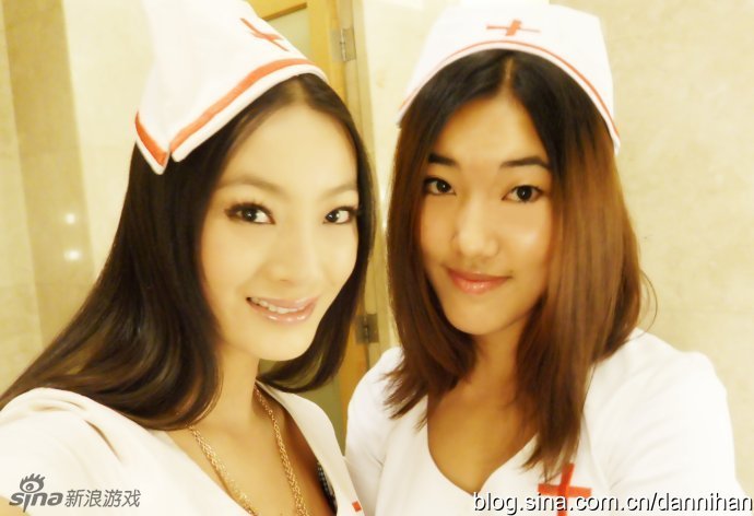 乳神王李丹制服诱惑点击查看更多游戏美图