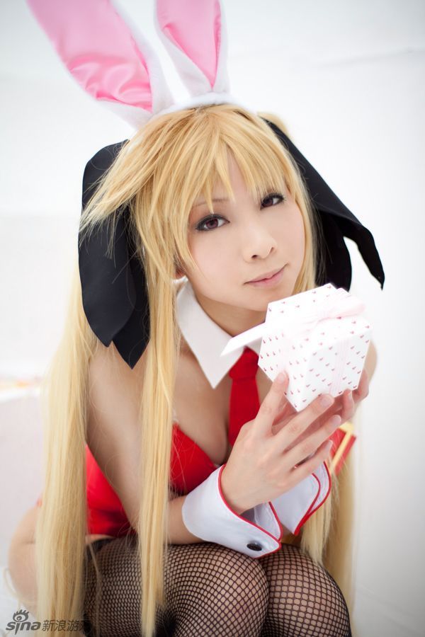 「魔法少女奈叶」<em>萌妹子</em>菲特<em>变身兔女郎</em>COS