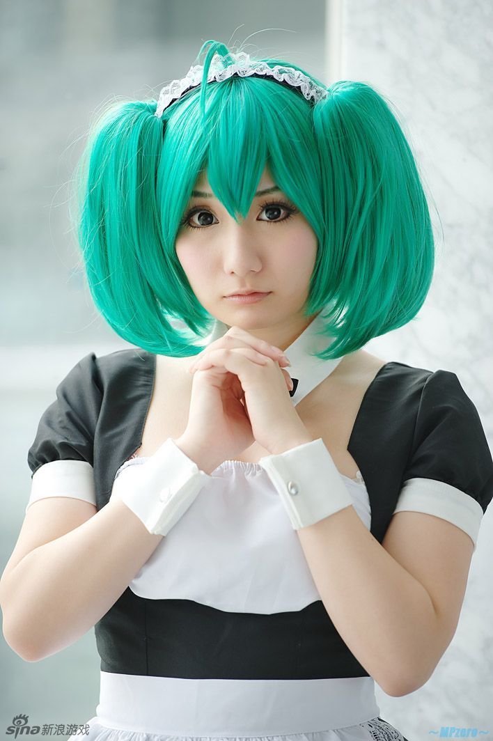 雪莉露,兰卡李双双化身女仆玩暧昧 cosplay