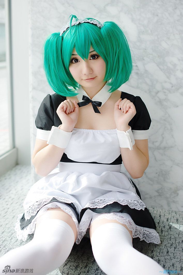 雪莉露,兰卡李双双化身女仆玩暧昧 cosplay