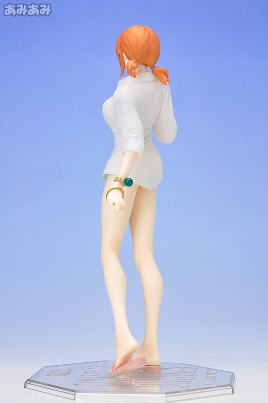 《海贼王》娜美衬衣版手办