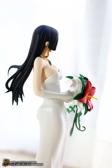 女帝婚纱手办_女帝手办
