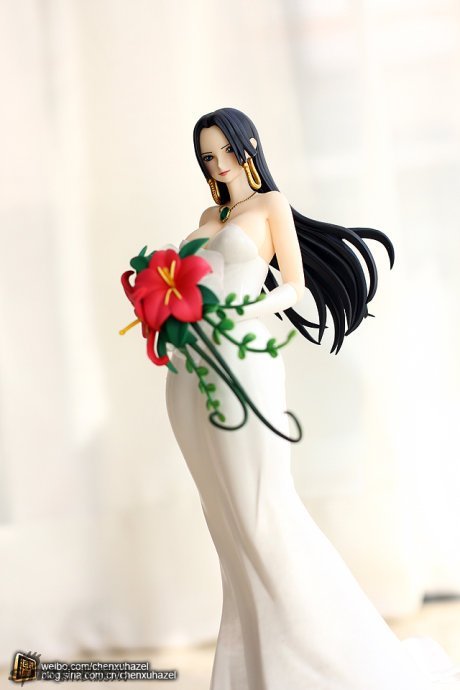 女帝婚纱手办_女帝手办