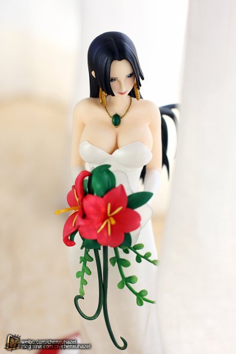 女帝婚纱手办_女帝手办