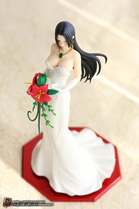 女帝婚纱手办_女帝手办
