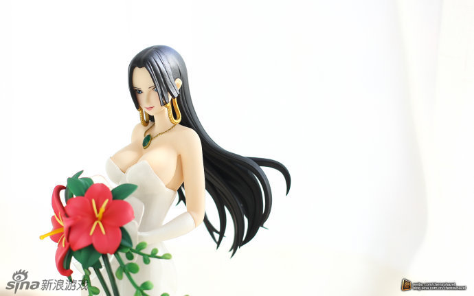 女帝婚纱手办_女帝手办(3)