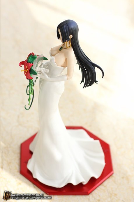女帝婚纱手办_女帝手办