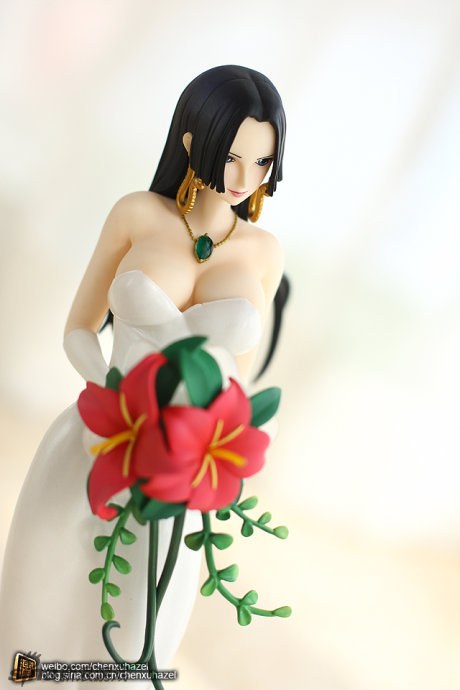 女帝婚纱手办_女帝手办(2)