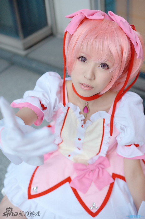 《魔法少女小圆》唯美cos 两个人都萌到爆了!点击查看更多游戏美图