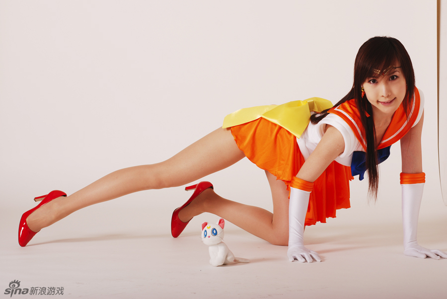 长腿Hold不住 《<em>美少女战士</em>》爱野美奈子COS