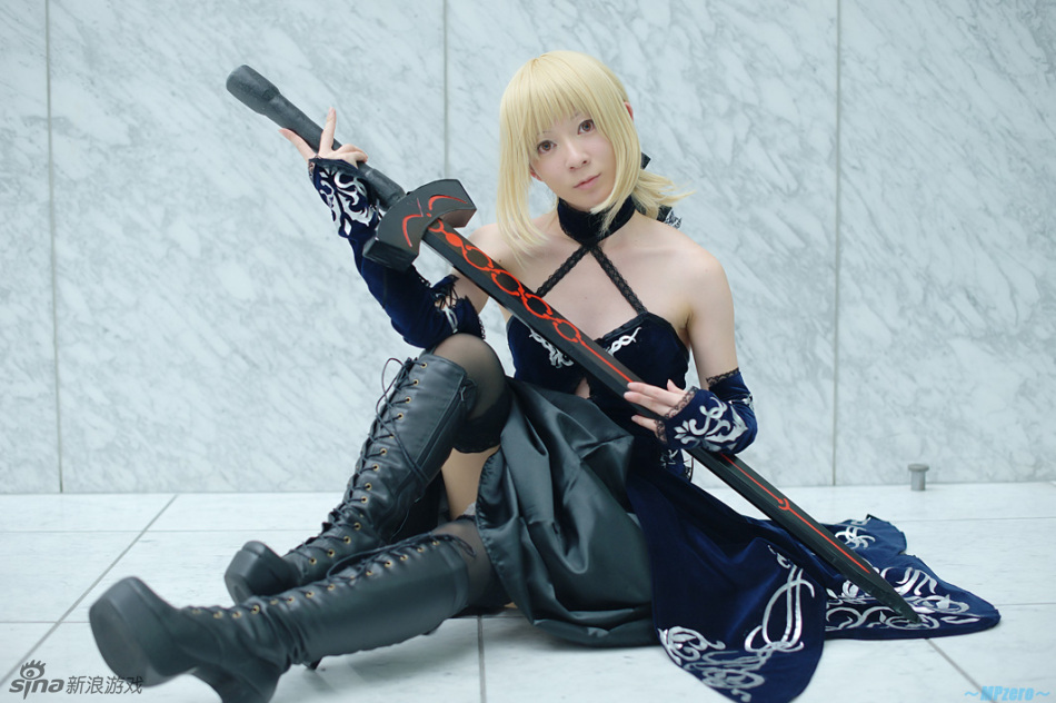 黑化saber cosplay
