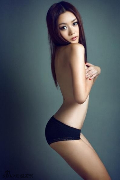 性感内衣骨感美女_性感骨感美女