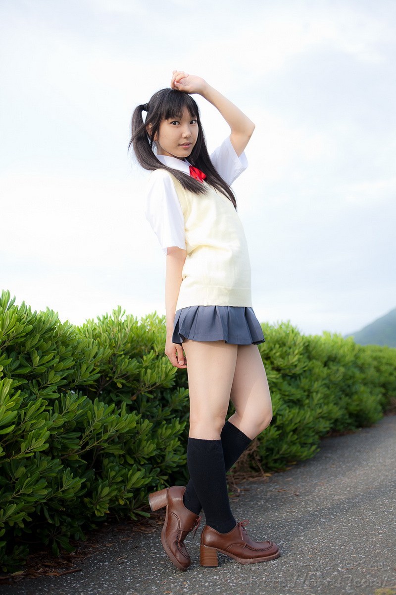 cosplay少女下限极致,cosplay小丑女造型 今天为大家收集了下限少女近期的cosplay部分作品,在之前尝试过清纯