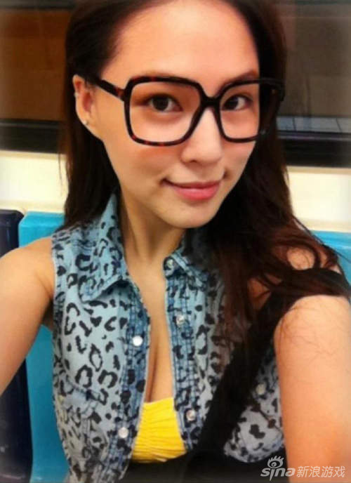 台湾筱崎爱 胸<em>妹熊熊</em>王毓菲代言游戏走红_col