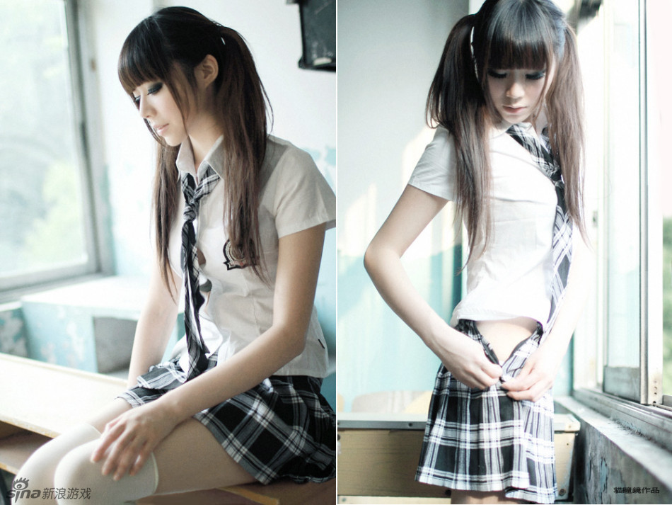 从女生校服看内衣_校服从袖子下看内衣(2)