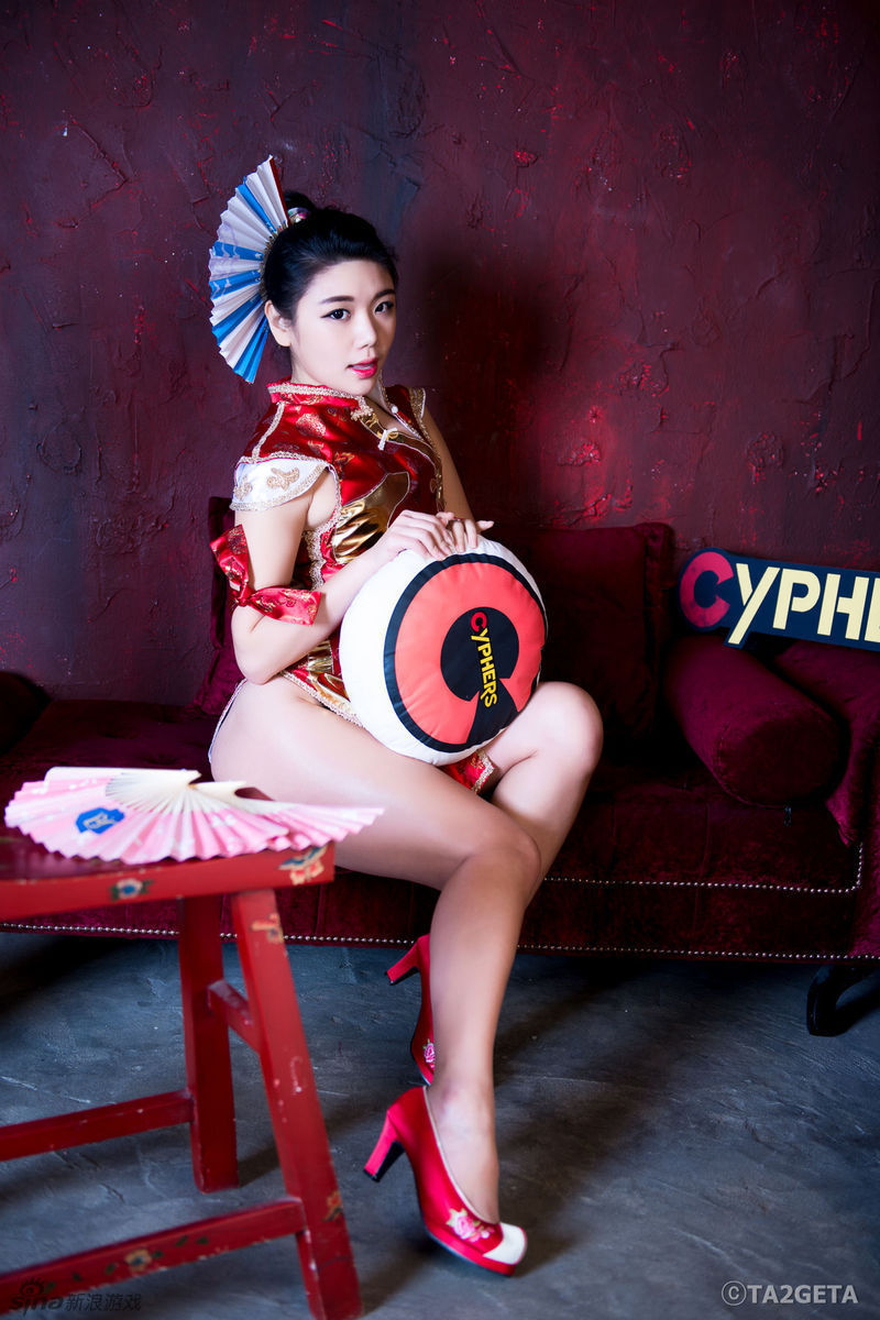 韩国90后嫩模火辣旗袍装《超能战联》COSPLAY