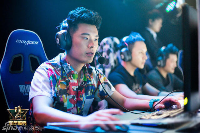 细数喜欢玩游戏的明星们 - 游戏频道|佛山E家