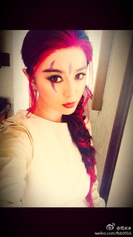 最牛COSPLAY 范冰冰微博点赞晒X战警靓照_