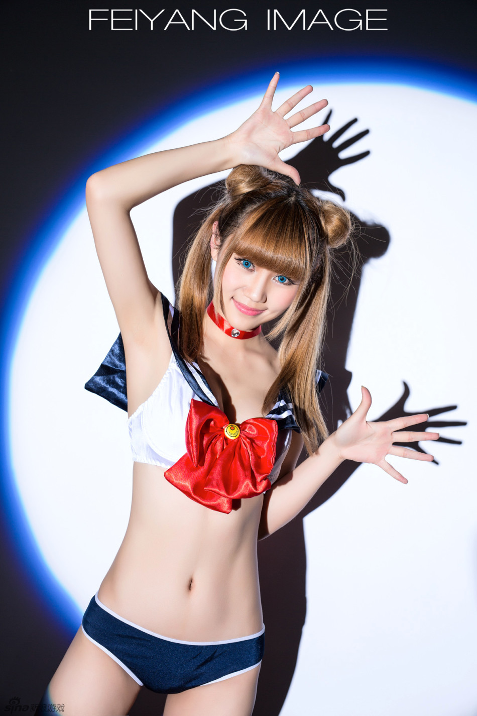 剪开美女内衣游戏_人贩子剪开美女的内衣