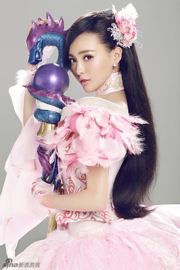 人气女星唐嫣代言网络游戏 献唱主题曲_Z攻略