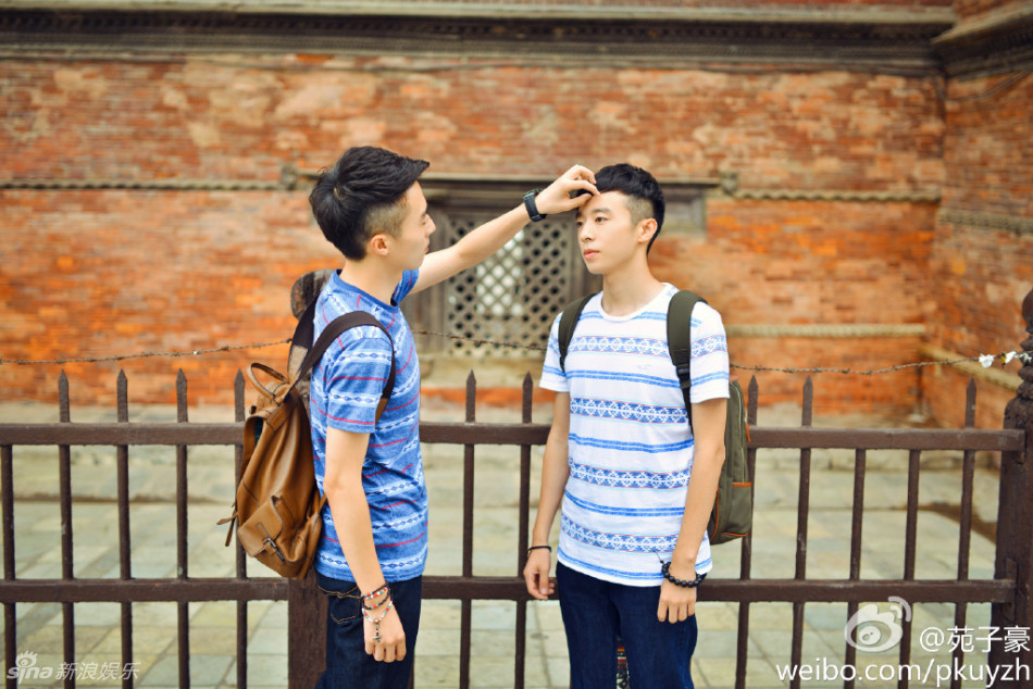 北大最帅双胞胎胖子旧照曝光