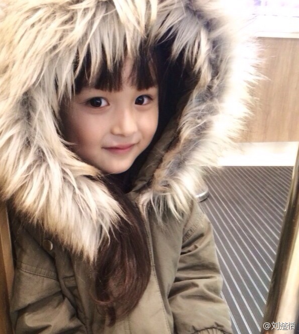 感觉自己萌萌哒 小月儿刘楚恬萌图赏_Z攻略-专