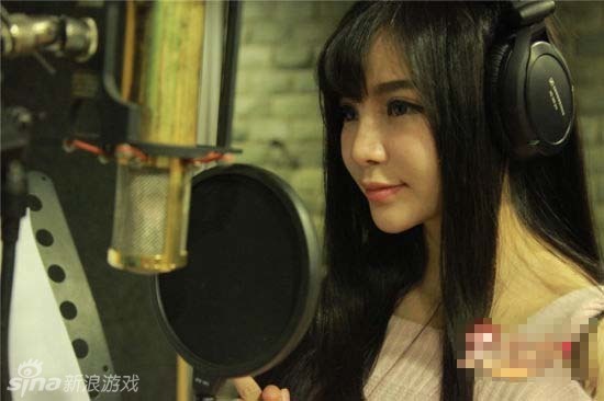 白狐女神谢容儿代言国产游戏 倾情献唱主题曲