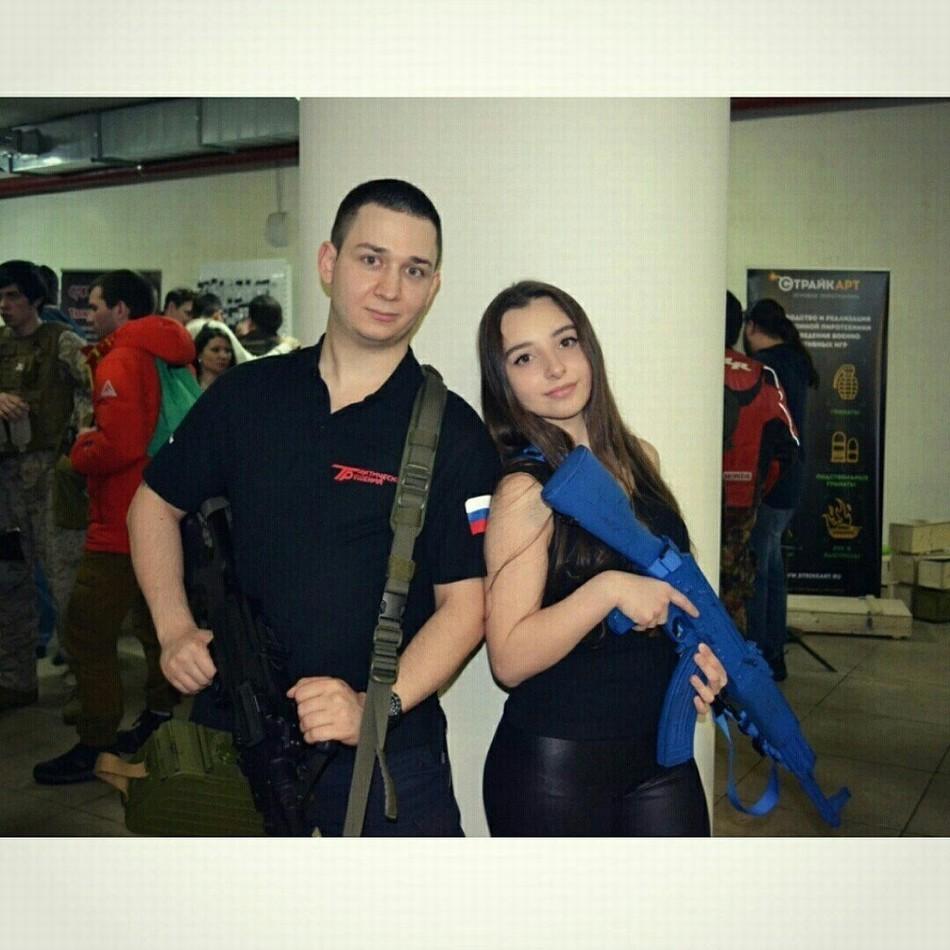 决胜时刻即视感 战斗民族正妹军装COS_Z攻略