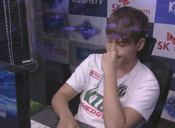 星际2选手Creator输比赛现场飙泪_Z攻略-专注