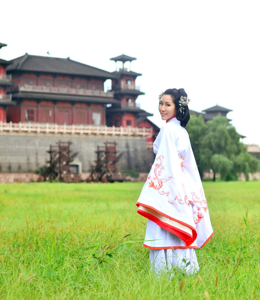 古风女神hita为游戏献唱人美音更美