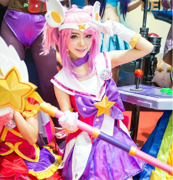 质量真心不错 德玛西亚杯现场cosplay_Z攻略-专