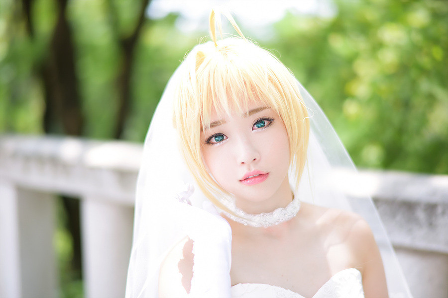 夏美酱cos黑saber图片_saber婚纱cos(2)