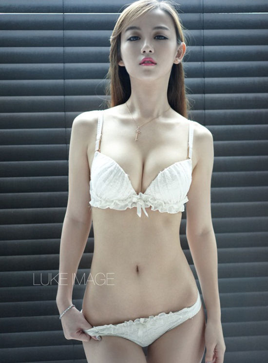 李玉洁内衣_李玉洁内衣照