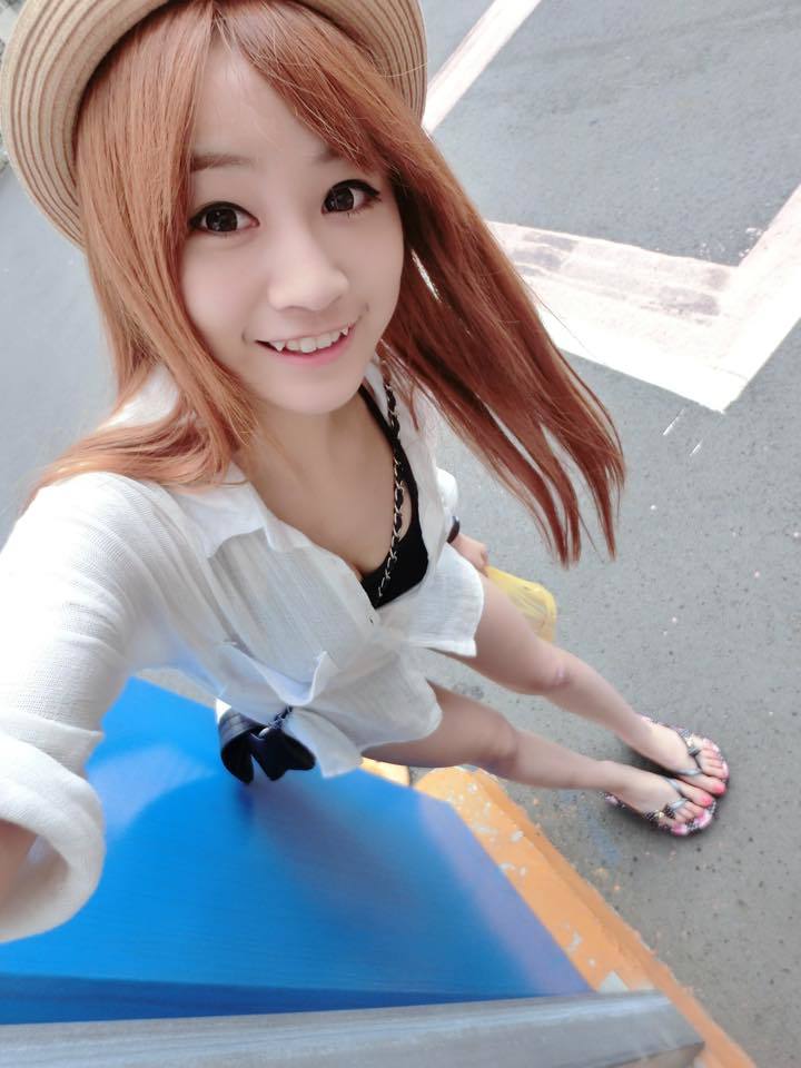 台湾虎牙妹与粉丝facebook分享游戏进度_Z攻