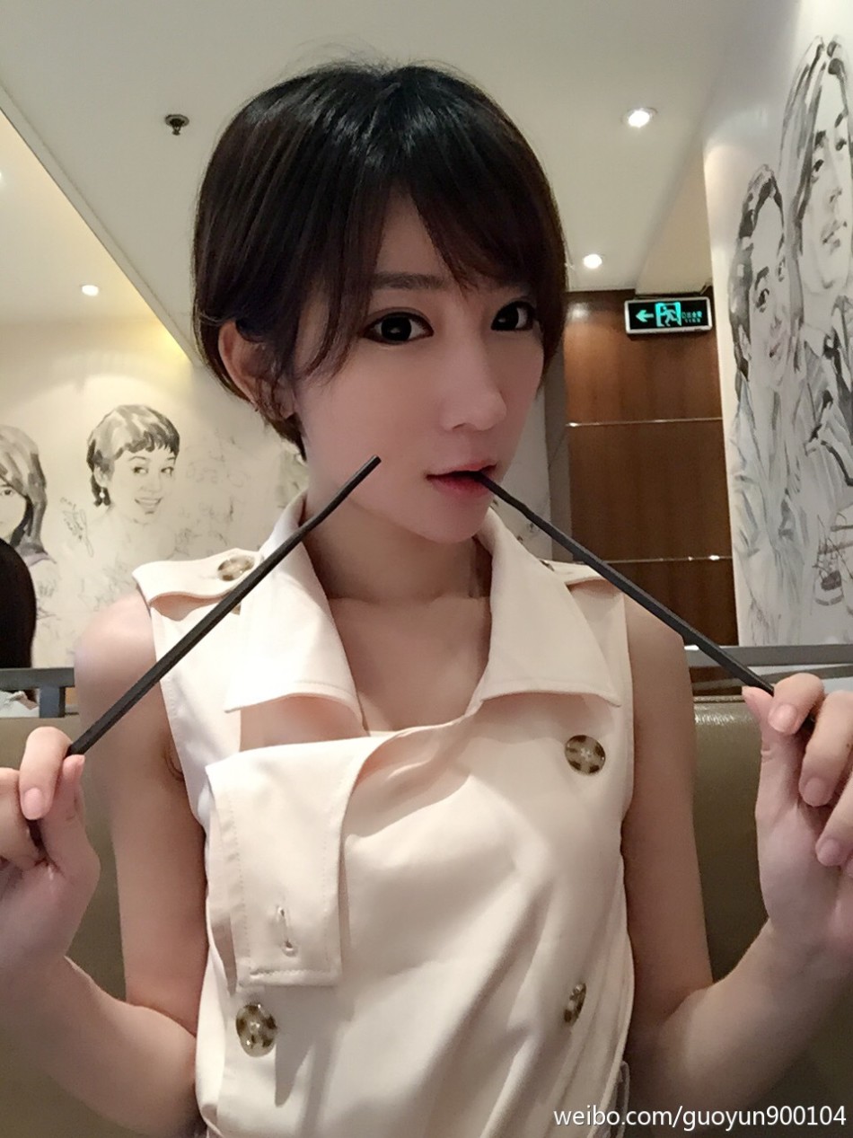 美女主播张琪格郭mini新私照