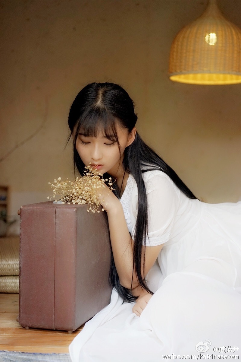 游戏女神戚蓝尹出演网剧