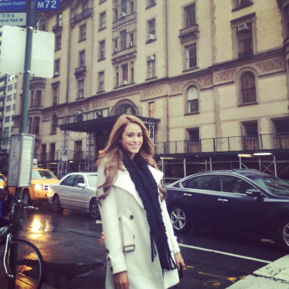 墨西哥气象主播拍内衣写真_Z攻略-专注于游戏