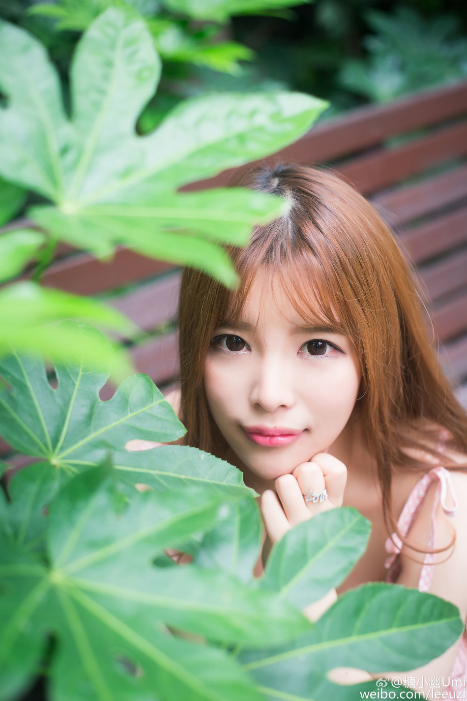 > 美女解说糖小幽私照欣赏